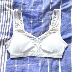 Fabletics White Mesh Sports Bra [Size S] 🤍
